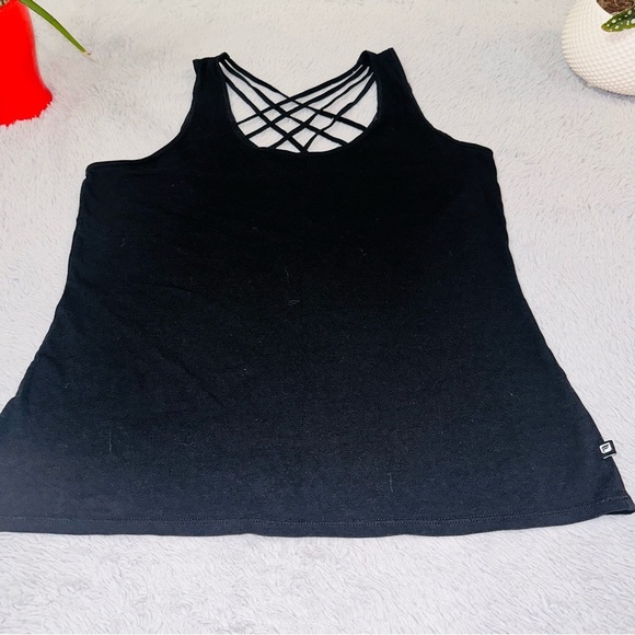 Fabletics criss cross workout top - Picture 2 of 7